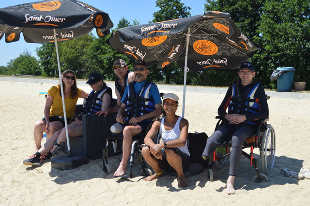 Les patients du Centre MPR ont fait une initiation au ski nautique dans le cadre des séances d'activité physique adaptée.