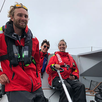 Sorties en mer pour les professionnels de l'IEM de l'Estran et les aidants avec le skipper Luke Berry.